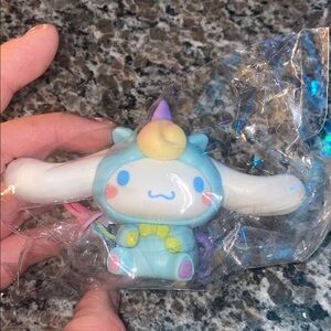 Cinnamonroll figurine